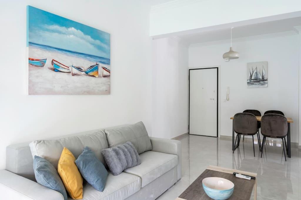 Alimos Sun-Filled Apartment Athene Buitenkant foto